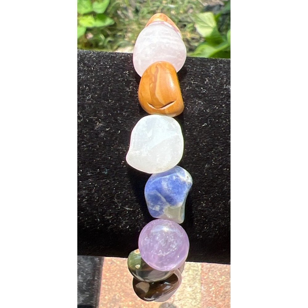 Jasper And Fluorite Bead Stretch Bracelet -- 7.25"